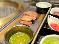 -铭牛烧肉·和牛海鲜自助(高新月牙湖店)