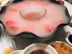 -红鼎豆捞·非遗鲍皇汤火锅(宝丰路店)