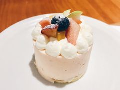 草莓酸奶慕斯-素咫咖啡CLIFEROSE