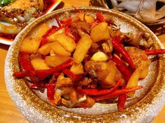 -隔壁老王·家常云南菜(花巷店)