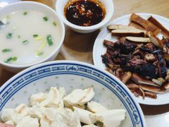 -天发芽·何记葫芦头泡馍·传统小吃(报恩寺街店)