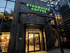 -星巴克(南宁民歌湖店)