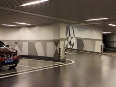 -国微大厦-停车场