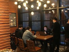大堂-星巴克(上海虹桥新天地二店)