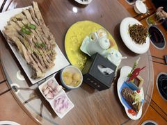 -伊源鼎盛餐饮服务有限公司