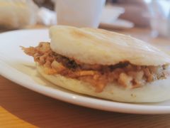 西安肉夹馍-秦香阁·西北家常菜(徐汇日月光中心店)