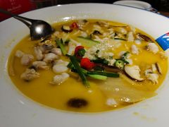 QQ酸汤鱼-蜜桃餐厅·江浙融合菜(荟聚购物中心店)