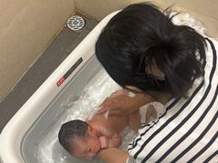 -爱贝尔高端月嫂(母婴护理)