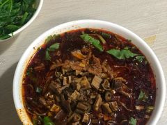 -崇州余荞面(落虹桥店)
