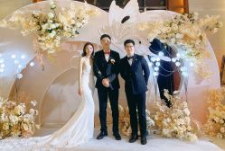 -Color卡诺婚纱礼服馆(南京严选店)