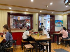 大堂-门框胡同百年卤煮(新街口店)