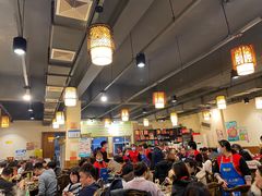 大堂-肖肖酸萝卜鱼火锅(总店)