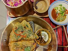 潮州蚝仔烙-沙胆彪炭炉牛杂煲(上海日月光广场店)