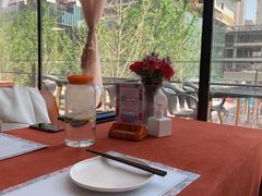 靠窗位-赵小姐丨新中餐(曲江店)