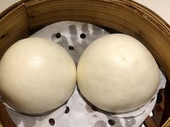 土豪金流沙包-维园悦谱·海派家常菜(乌鲁木齐南路店)