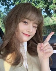 -BULB STUDIO 巴柏明星发型工作室