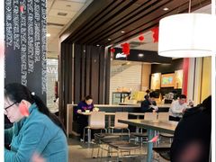 大堂-麦当劳(凯德MALL太阳宫店)