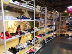 -唯品仓(东山锦轩·现代城店)