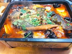 -老东镇啤酒屋海鲜加工·蒸汽海鲜·海鲜烧烤(台东店)