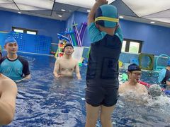 -龙格亲子游泳·水育早教运动中心(绿城店)