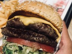 -The Habit Burger Grill 哈比特汉堡(爱琴海店)
