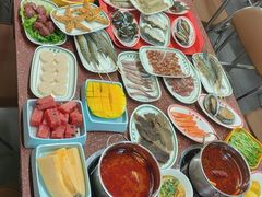 -四囍码头海鲜烧烤自助火锅(外滩南京东路悦荟广场店)