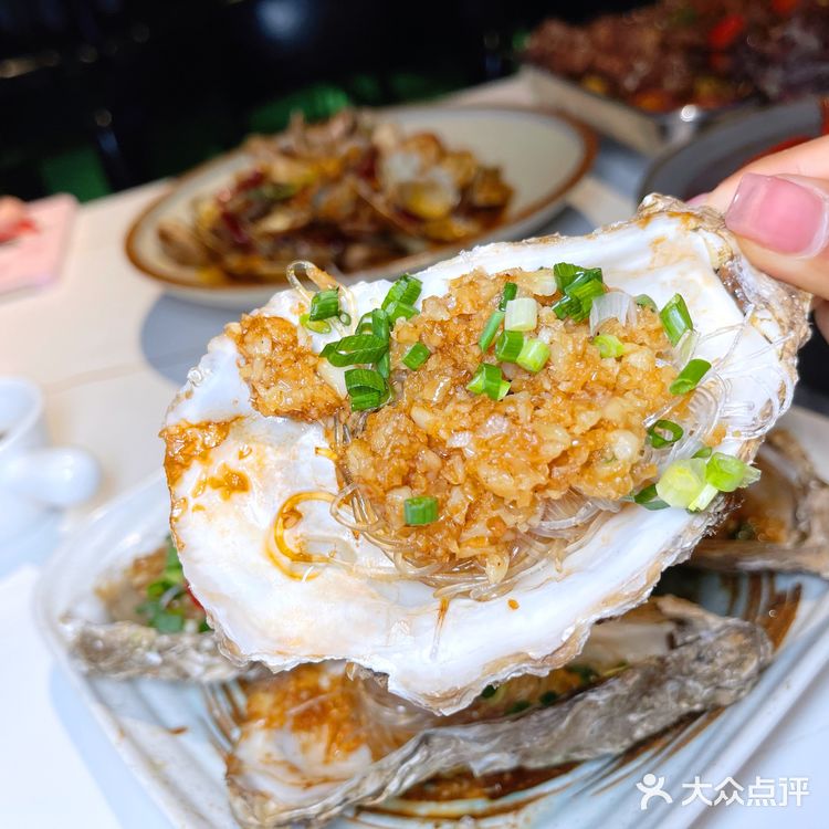 郑州探店｜打卡郑州最美的顶楼露天餐厅✨