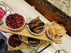 -野山舂·贵州现舂酸汤火锅(鸿通城店)