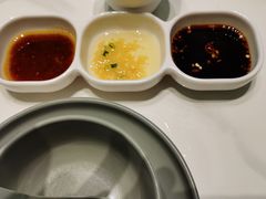-洪氏嗨捞·广东猪肚鸡·椰子鸡火锅(西咸万象城店)