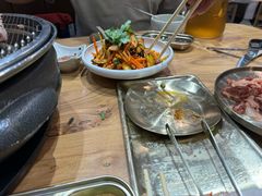 -青瓦餐厅·生鱼片·韩园烤肉(西塔店)