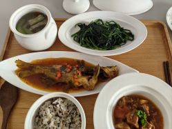 -弗蕾亚·和月月子调理院(东湖店)