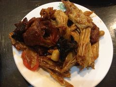 素货-老六素货(王顶堤店)