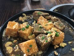 铁板双色豆腐-张家卫·阳江菜·小海鲜(肥婆湾桥店)
