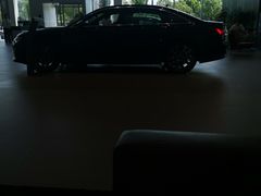 -上海冠松华奥奥迪4S店(张江店)