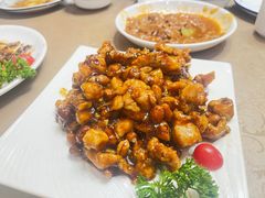 -金牌餐厅·天津菜·八珍豆腐·老爆三(瓷房子店)