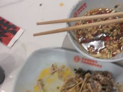 -何师傅美蛙鱼头(汉街店)
