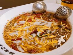 经典黑鱼酸菜鱼-新太二·鲜料川菜(晶耀前滩店)