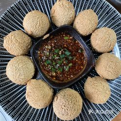 茅台镇网红溶洞餐厅茅帮菜馆