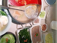 -左庭右院鲜牛肉火锅(浦江欢乐颂店)