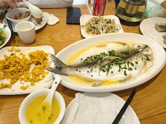-品鲜村农家菜·阳澄湖大闸蟹(总店)