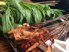 -灌县老妈砂锅串串香(万科红生活广场店)