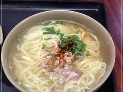 -亮亮面馆(经六路店)