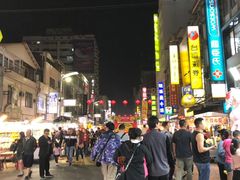 -六合夜市
