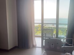 -三亚湾海居铂尔曼度假酒店