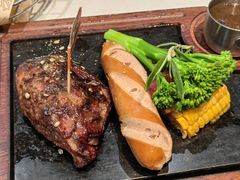 -西语炭烧牛排·西厨(滨湖万科里店)