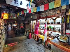 -藏地尼西黑陶餐馆.藏餐.酒馆