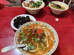 -金杨拉面王小吃面馆·牛三宝面·红烧牛肉粉