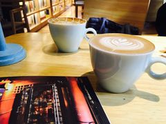 -猫的天空之城概念书店(杭州南宋御街店)