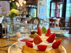 草莓奶油吐司-Grande A'moo(上海万象城店)