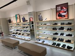 -hotwind热风(中贸广场店)